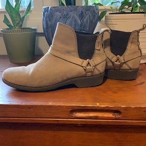Teva De La Vina Ankle Boots, Size 8.5